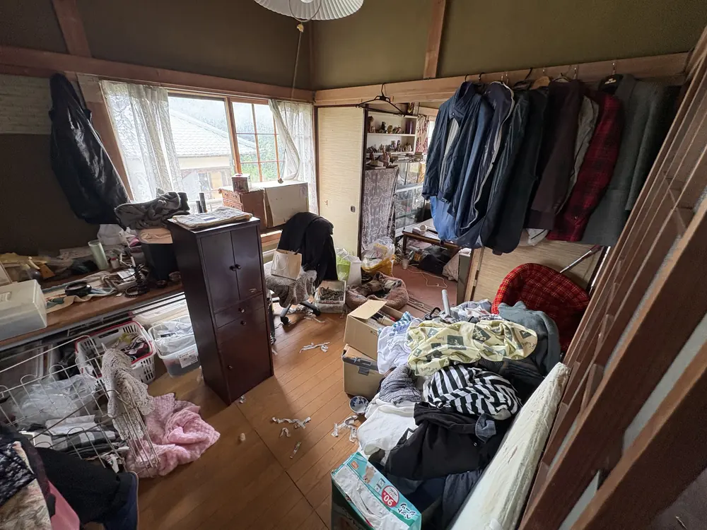 居室（作業前）